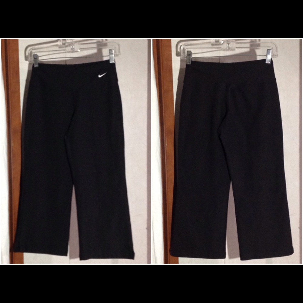 Women's Size XS Nike Fit Dry Athletic Capris